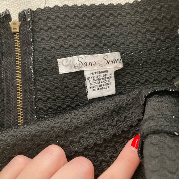 Gorgeous silver top - Picture 3 of 3